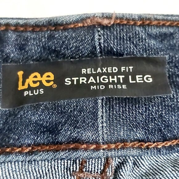 Lee Women's Relaxed Fit Straight Leg Jean  - Size 24 - Picture 11 of 12